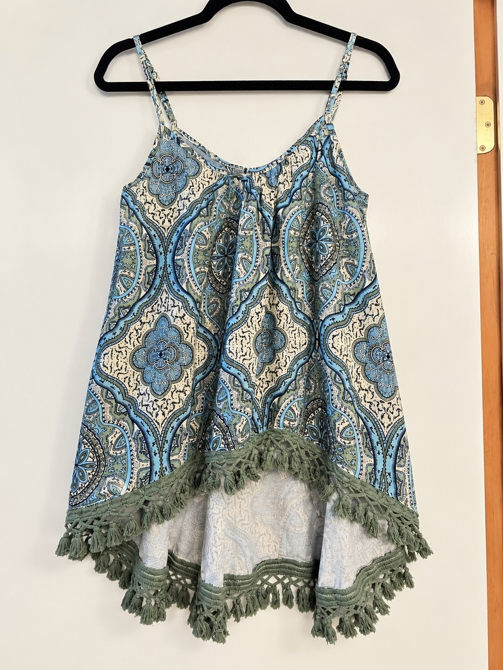 Paisley Boho Tassel Hem Blouse– Size Medium